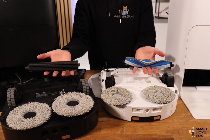 Die Buersten des DEEBOT X5 OMNI und des X2 OMNI in der Nahaufnahme.